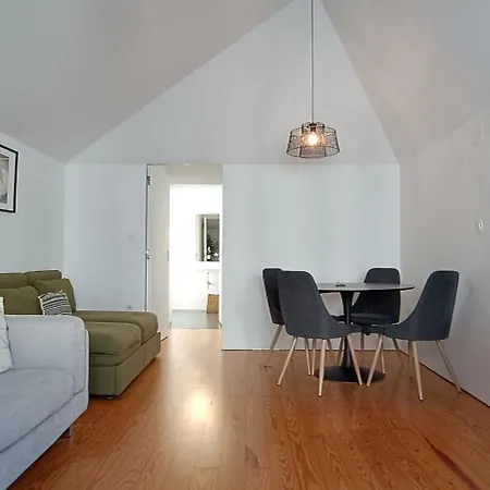 Apartment Anjos *